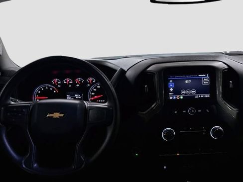 Used 2024 Chevrolet Silverado 2500 Custom w/ Custom Value Package AWD/4WD image 18