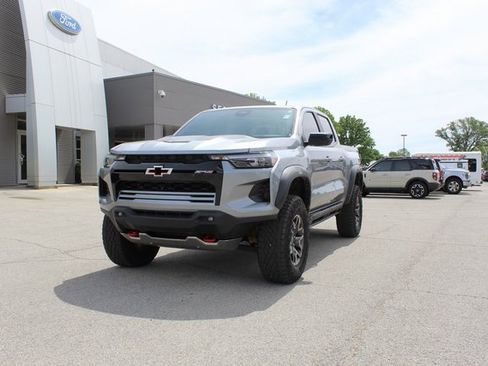 Used 2024 Chevrolet Colorado ZR2 w/ ZR2 Convenience Package III AWD/4WD image 1