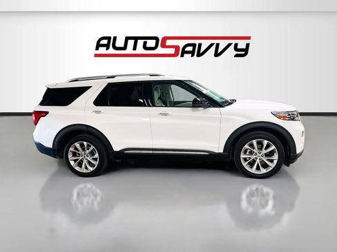 Used 2024 Ford Explorer Platinum w/ Technology Package AWD/4WD image 8