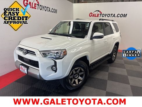 Used 2024 Toyota 4Runner TRD Off-Road Premium image 1