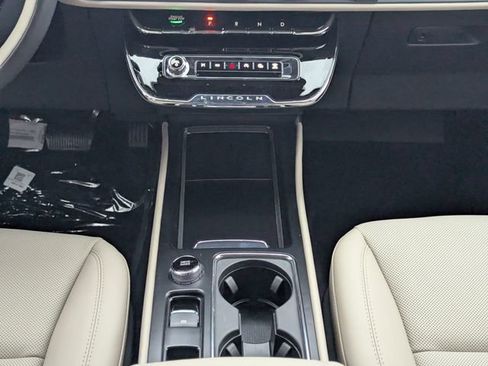 New 2026 Lincoln Corsair Reserve image 16