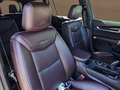 Used 2022 Cadillac XT6 Premium Luxury FWD image 33