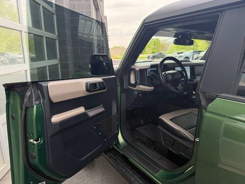 Used 2023 Ford Bronco Wildtrak AWD/4WD image 16