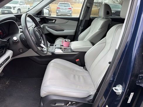 Used 2024 Acura MDX SH-AWD w/ Technology Package image 3