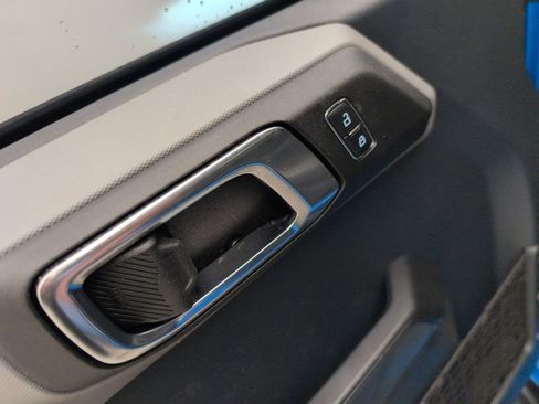 Used 2023 Ford Bronco Big Bend w/ Sasquatch Package image 32