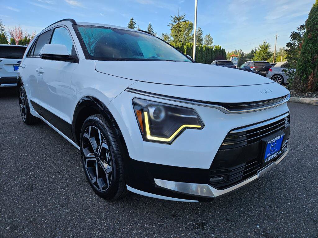Used 2025 Kia Niro EX Touring FWD image 6