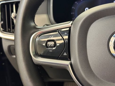 Used 2022 Volvo S90 B6 R-Design w/ Advanced Package image 37