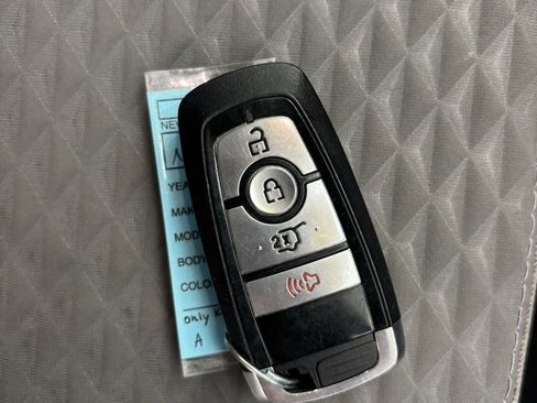 Used 2022 Ford Escape SE w/ Convenience Package image 29