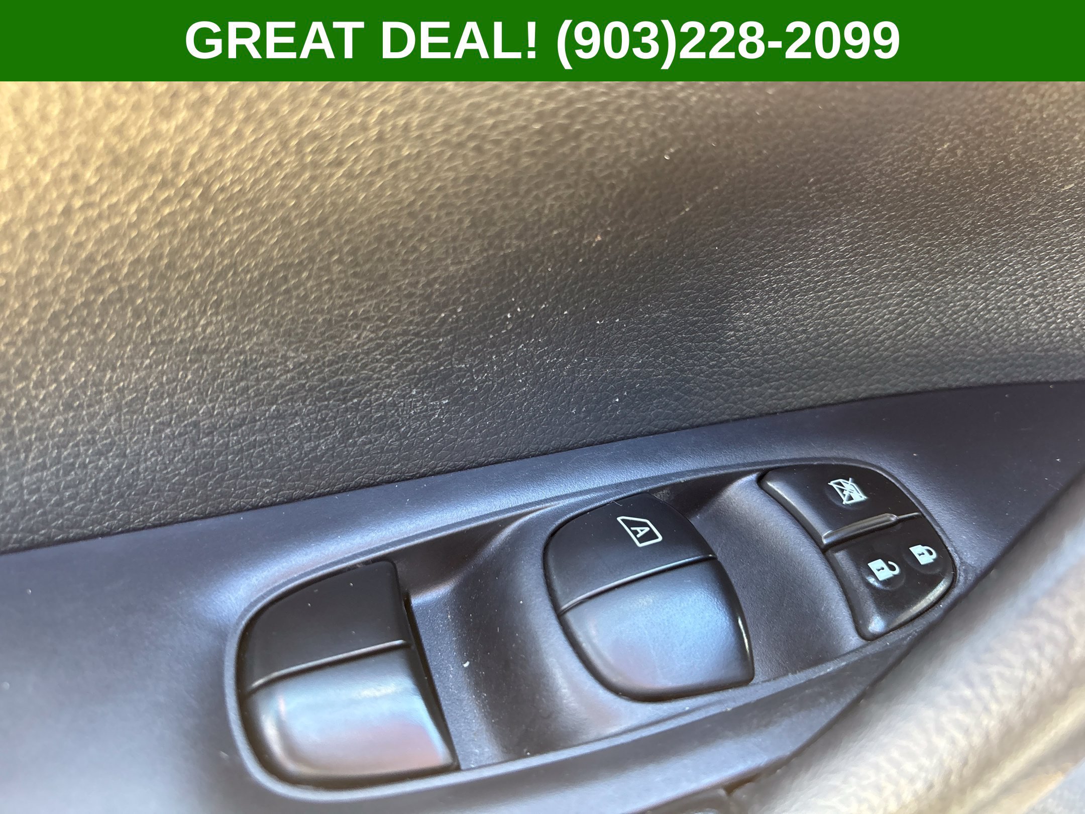 Used 2019 Nissan Rogue SL FWD image 25