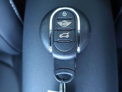 Used 2020 MINI Cooper 4-Door Hardtop FWD image 20