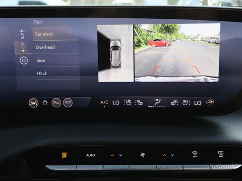 Used 2026 Buick Enclave Avenir w/ Super Cruise Package FWD image 39