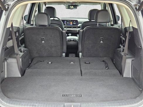 Used 2023 Kia Telluride EX w/ EX Captain's Chair Package AWD/4WD image 6