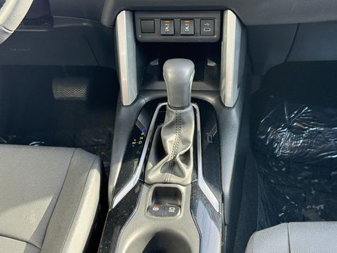 Used 2024 Toyota Corolla Cross XLE image 14