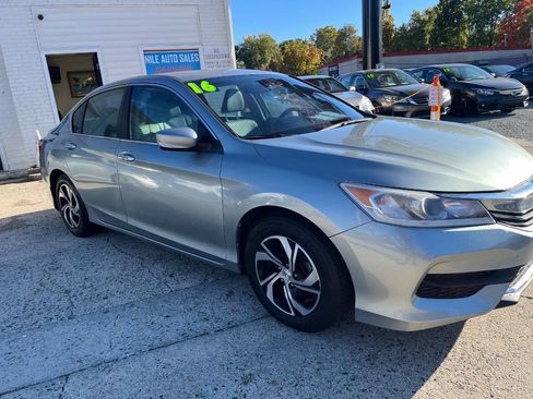 Used 2016 Honda Accord LX image 7