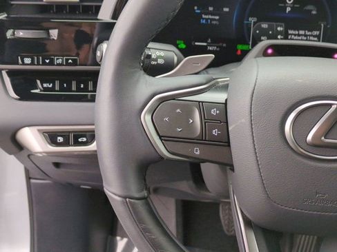 Used 2025 Lexus RX 350 w/ Convenience Package image 19