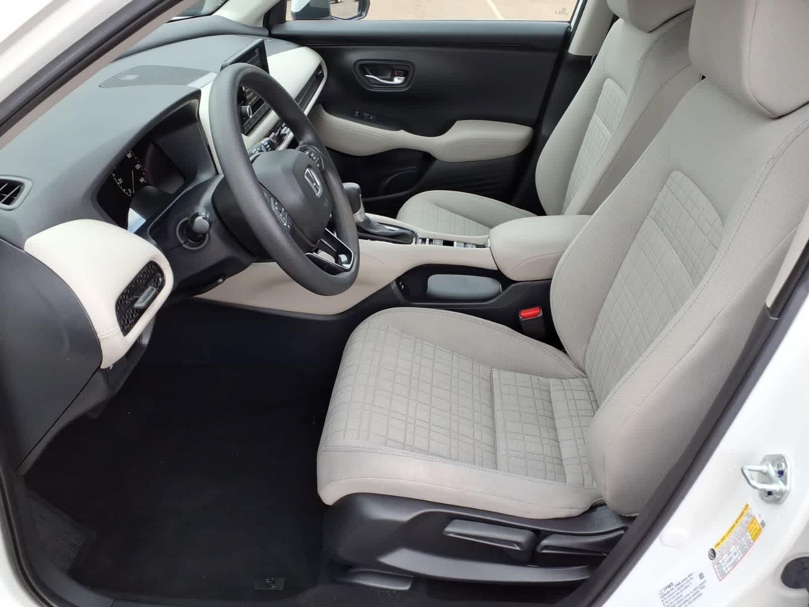 Used 2025 Honda HR-V LX image 14