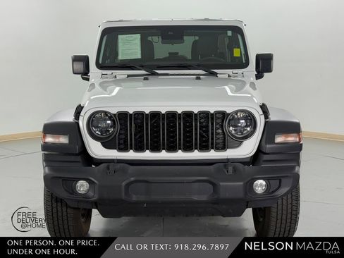 Used 2024 Jeep Wrangler Unlimited Sport AWD/4WD image 2