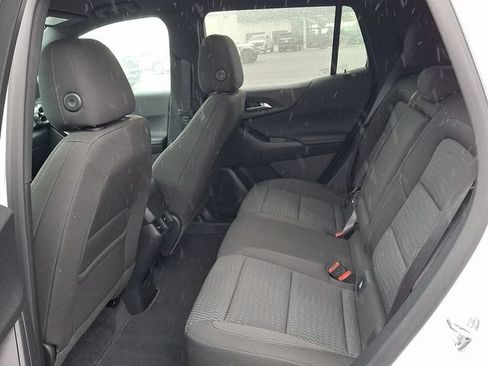 Used 2026 Chevrolet Equinox LT FWD image 8