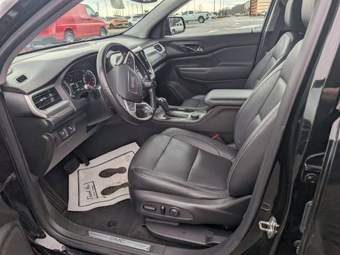Used 2019 GMC Acadia SLT w/ Black Edition image 14