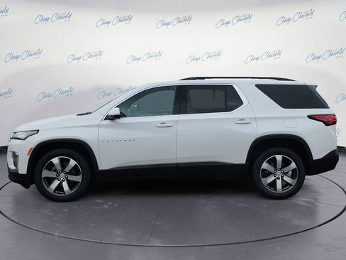 Used 2023 Chevrolet Traverse LT w/ LT Premium Package image 2