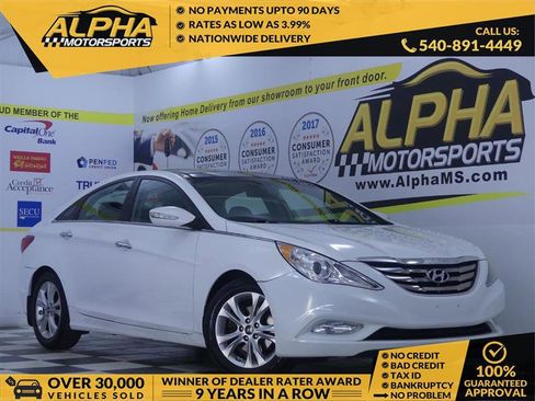 Used 2013 Hyundai Sonata Limited w/ Premium Pkg FWD image 1