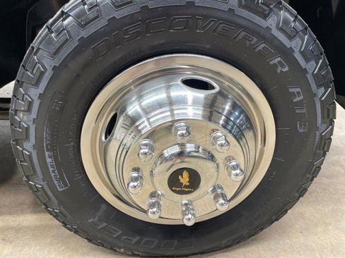 Used 2018 RAM 3500 Tradesman image 36