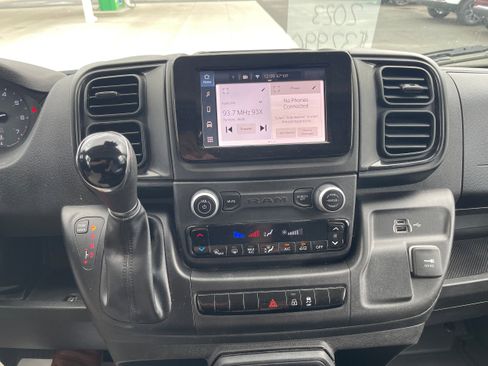 Used 2023 RAM ProMaster 2500 image 21