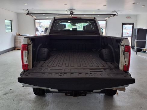Used 2017 Ford F250 XL w/ Power Equipment Group AWD/4WD image 16