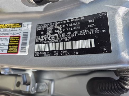 Used 2021 Toyota Highlander L AWD/4WD image 15