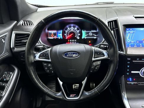 Used 2019 Ford Edge ST w/ Equipment Group 401A AWD/4WD image 12