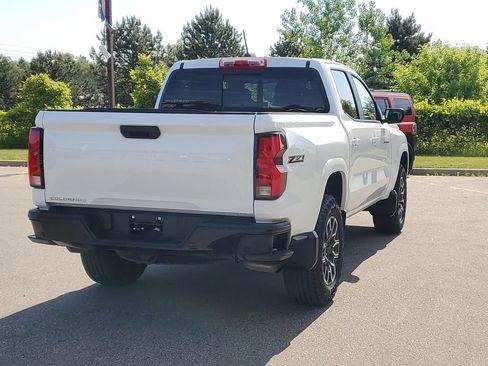 Used 2023 Chevrolet Colorado Z71 w/ Z71 Convenience Package 2 AWD/4WD image 4