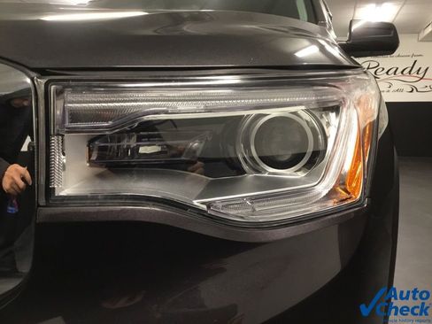 Used 2018 GMC Acadia SLE w/ LPO, Floor Liner Package image 15