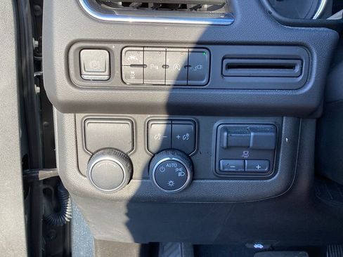 Used 2021 Chevrolet Tahoe LT w/ LT Signature Package image 8