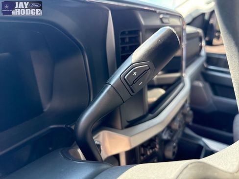 Used 2025 Ford F250 XLT w/ Black Appearance Package image 33