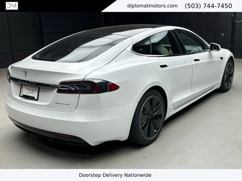 Used 2020 Tesla Model S Long Range Plus image 6