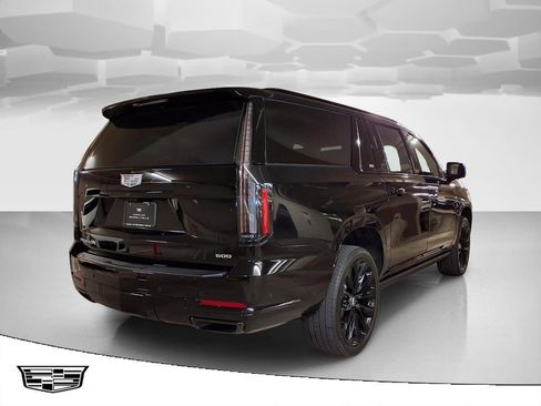 Certified 2025 Cadillac Escalade ESV Sport Platinum w/ LPO, ONYX Package AWD/4WD image 2
