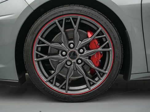 Used 2022 Chevrolet Corvette Stingray Premium Conv w/ Z51 Performance Package RWD image 12