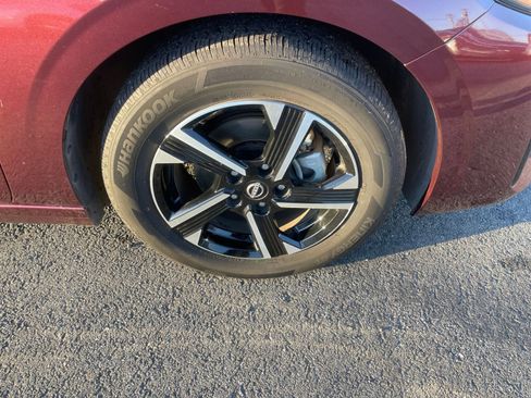 Used 2025 Nissan Sentra SV image 30