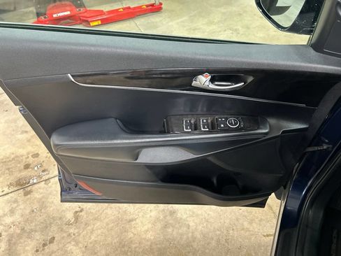 Used 2018 Kia Sorento AWD image 14