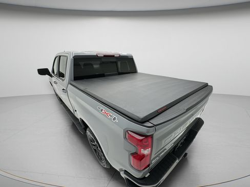 Used 2025 Chevrolet Silverado 1500 RST w/ Convenience Package II AWD/4WD image 8