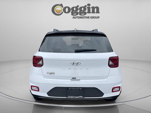 New 2026 Hyundai Venue SEL image 5