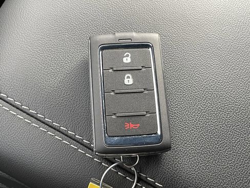 New 2025 Jeep Grand Cherokee Laredo w/ MOPAR Finishing Package image 24