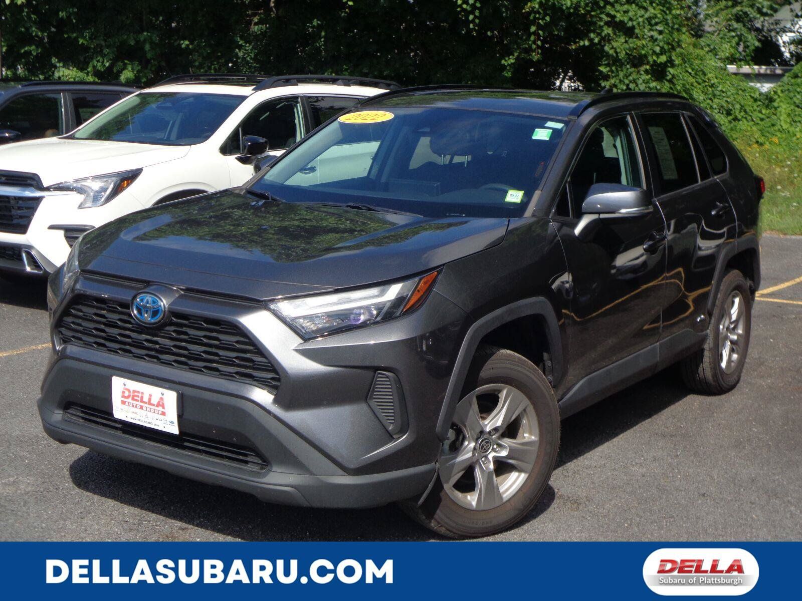 Used 2022 Toyota RAV4 XLE w/ Convenience Package AWD/4WD image 1