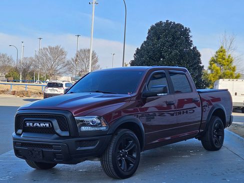 Used 2021 RAM 1500 Classic Warlock w/ Luxury Group image 3