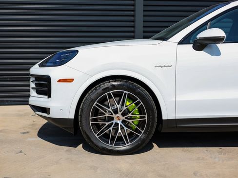 New 2025 Porsche Cayenne S image 11