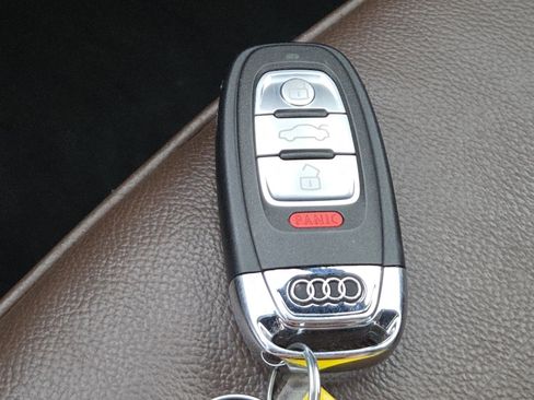 Used 2016 Audi SQ5 Premium Plus w/ Technology Package image 32