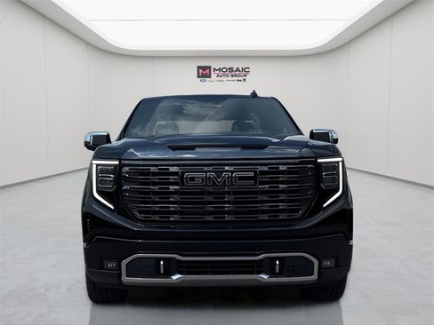 Used 2024 GMC Sierra 1500 Denali Ultimate image 2