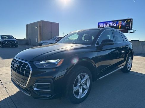 Used 2023 Audi Q5 2.0T Premium w/ Convenience Package image 7