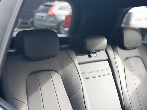 Certified 2022 Mercedes-Benz GLB 250 GLB 250 w/ Premium Package Lite image 23