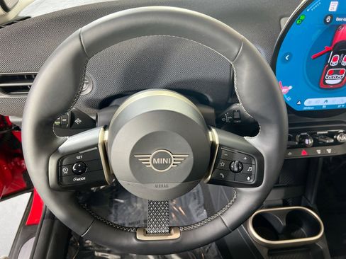 Used 2025 MINI Cooper S FWD image 10